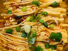 -茸梅路右拐龙虾-农家菜(松江店)