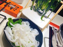 -潮牛海记•潮汕牛肉火锅•醉鸡煲•粿条汤(通北路店)