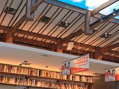 -阿瓦山寨·湘菜现炒·剁椒鱼头王(咸阳总店)