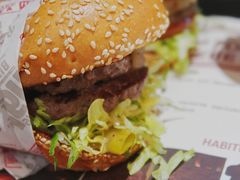 -The Habit Burger Grill 哈比特汉堡(复兴soho店)