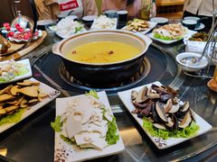 -野菌皇海景野生菌火锅(滨海大道店)