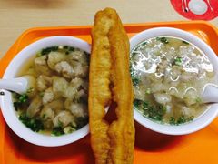 -张阿三馄饨店