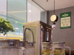 -蔡婶牛腩牛杂煲(长安万科店)