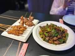 -粉墨特色菜·烧烤音乐酒馆