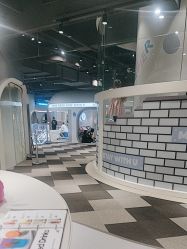 -MINI MARS KIDS CLUB亲子家庭中心(杨浦黄兴店)