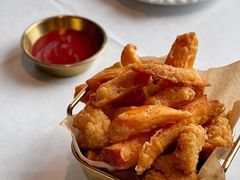 香酥嫩鸡拼黑松露梅子薯条-哈布斯扒房(华发商都店)