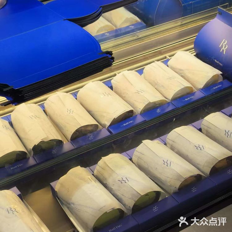 万象城新开Rolling瑞士卷，一口深爱~
