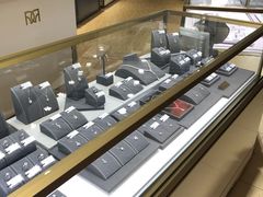 -翠微百货(龙德店)