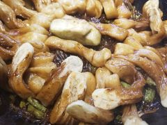 地三鲜锅-华盛园卷子王农家菜水库鱼