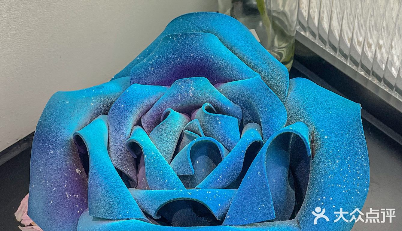 浪漫有几种呢⁉️送你玫瑰算不算其中一种