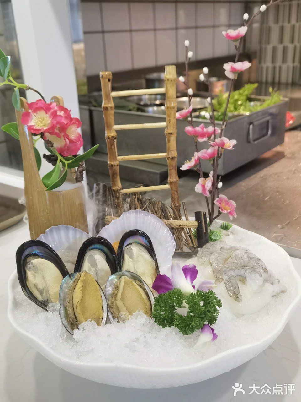 近期在三亚吃到了坠满意的椰子鸡👍！ 