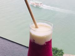 草莓火龙果优酪奶盖-必胜客(海滨店)