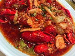 百味龙虾-南京一哥龙虾and二姐牛蛙(万达店)