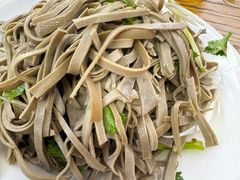 -溢心园香河肉饼总店