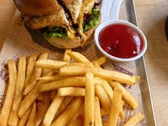 -LENBACH兰巴赫西餐啤酒坊(大连东港店)