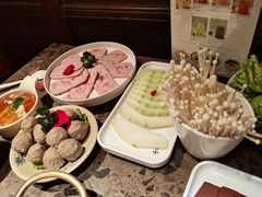 -小龙坎火锅(湖滨银泰in77店)