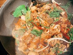 牛杂锅-毛辣果·酸(OHA复兴西路店)