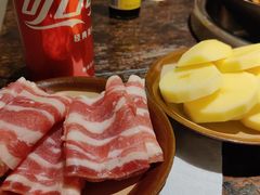 精品肥牛-四小区火锅·巷子里的重庆火锅(花照壁店)