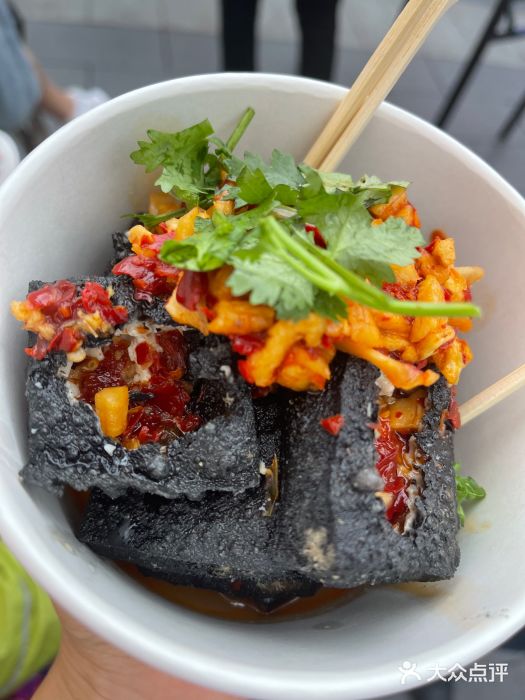 黑色经典臭豆腐·湖南特产(步行街店)图片