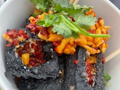 -黑色经典臭豆腐·湖南特产(步行街店)