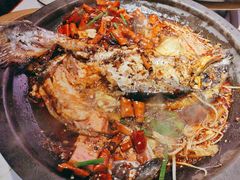 -鸣记脆皮烤鱼·海鲜烤鱼(三八广场店)