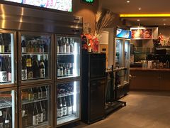 -山川小町·极番烧肉(新地假日广场店)