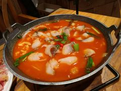 思茅酸汤鱼片-老滇山寨•云南特色菜•地方菜•民族风情歌舞表演(金碧店)