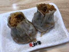 蛋黄烧麦-吉祥馄饨(上海新上大店)