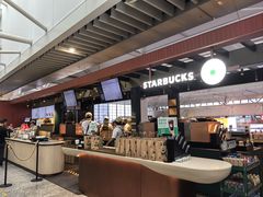 -星巴克(上海虹桥站2A检票口)