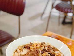 野蘑菇酸菜牛肉炒米粉-疆Jiang·新疆秘制料理
