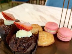 -La Mer Restaurant & Lounge