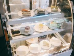 -有猫主题·治愈系猫咖(曾厝垵店)