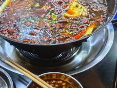 -鸿顺老铁锅美蛙鱼府(解放碑店)