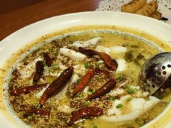 -鱼亨小鲜酸菜鱼(大信店)