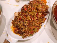 吮指蒜香小排-付掌柜在成都·热炒砂锅集(金禾店)