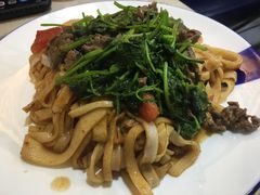 牛肉炒粿条-肉神潮汕卤鹅