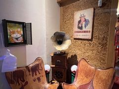 -月亮眼花园餐厅书吧酒吧