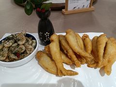 香酥黄鱼配苔虾-鹰龙海畔度假酒店(咸祥店)