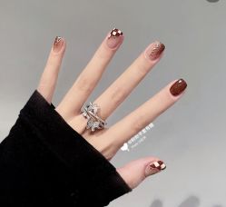 -鑫悦日式美甲美睫