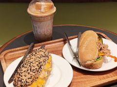 -Peet's 皮爷咖啡(海雅缤纷城店)