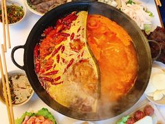 鸳鸯锅-朱氏胖子烂火锅(洪崖洞店)