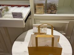 -法桐蛋糕·手作面包(万达公馆店)