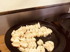 -黄阿姨锅贴大王(万航渡路店)