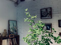 -花苑里咖啡(威远店)