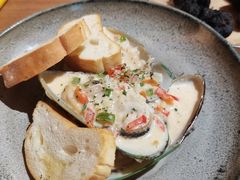 椰奶烩青口-HELLO 27 意面·沙拉·帕尼尼