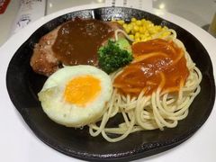 -汤姆家的牛排意面披萨(新城市广场店)