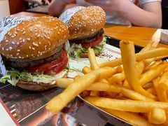 -The Habit Burger Grill 哈比特汉堡(复兴soho店)