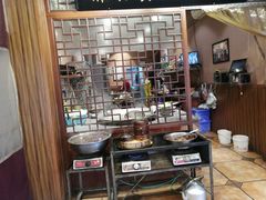 -谢老五跷脚牛肉·非遗传承店