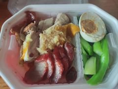 叉烧拼靓鸡饭-余百年·现烧烧腊(布吉华浩源店)