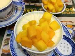 -广信牛奶甜品世家(台东店)